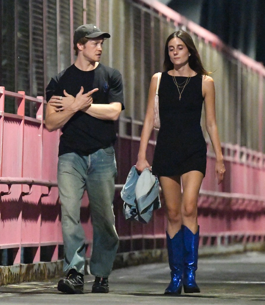 Taylor Swift’s ex Joe Alwyn and comedian Mary Beth Barone spotted on night out together in NYC