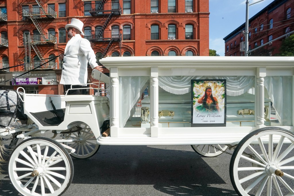 Mourners flood funeral held for tragic NYC mom beaten to death in front of 7-year-old daughter: I’m very devastated