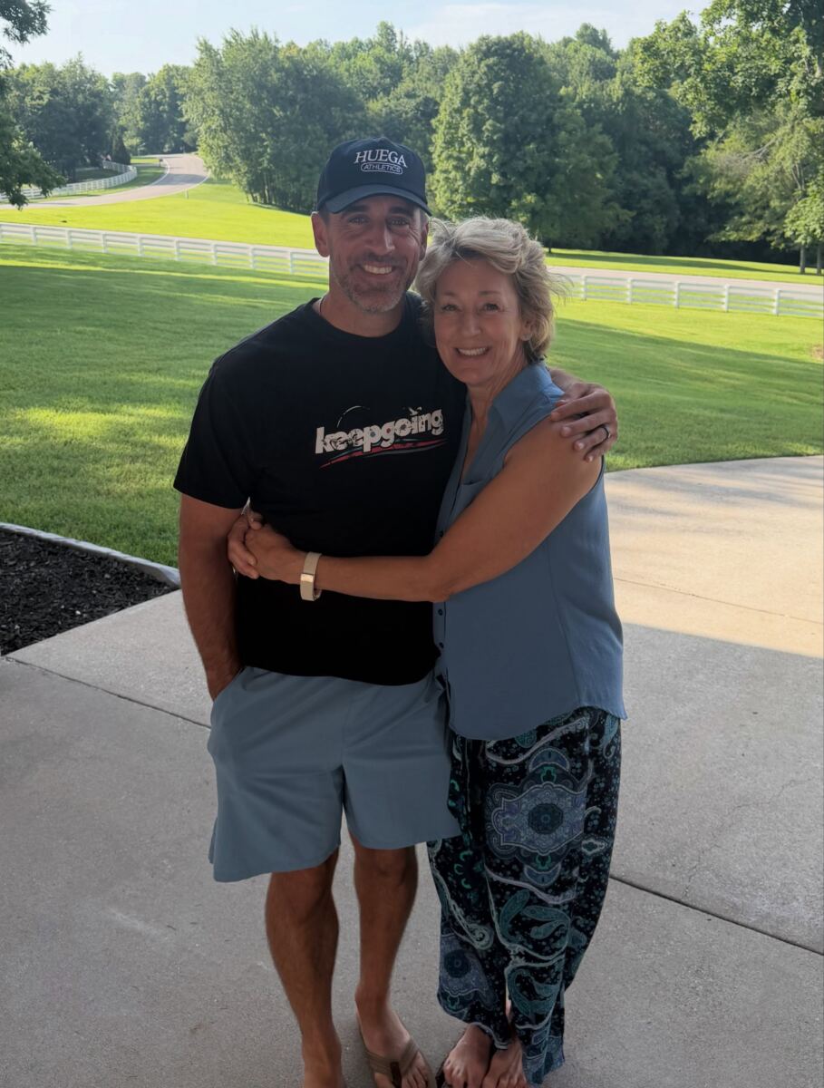 Aaron Rodgers makes shocking update about brother Jordan and family estrangement