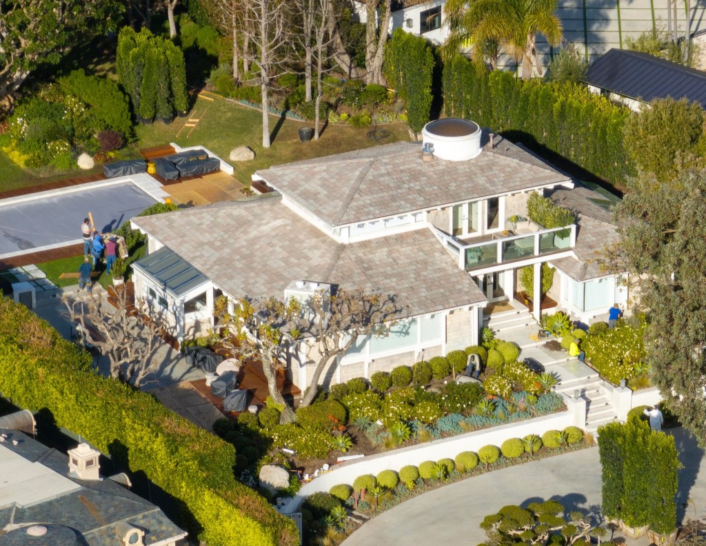 Police rush to Kamala Harris’ $8M Malibu mansion over report of mystery woman on property