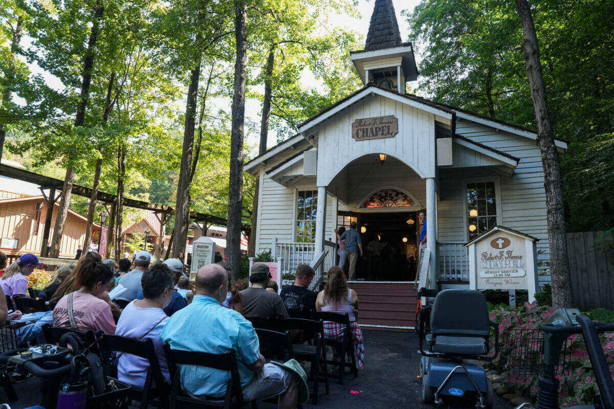 Dollywood’s moving plans to honor Dolly Parton at theme park revealed