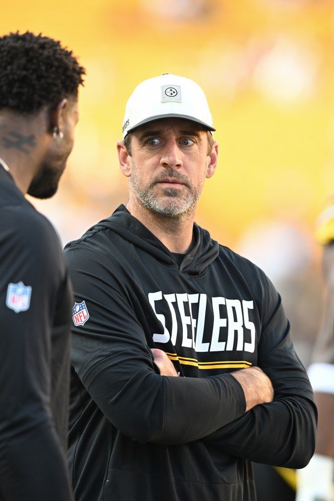 Shailene Woodley’s pals alarmed over Aaron Rodgers slamming actress: report