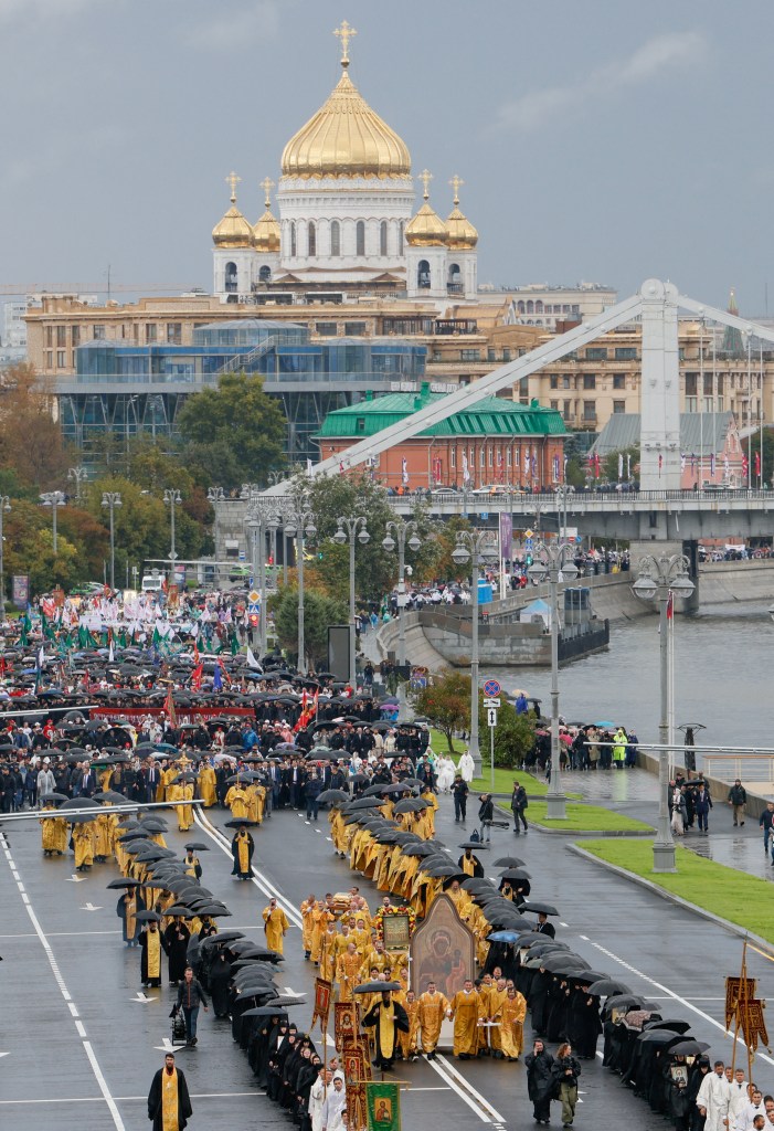 Russian troops gifted dead prince’s hand in bizarre bid to boost morale as Kremlin suffers mass casualities