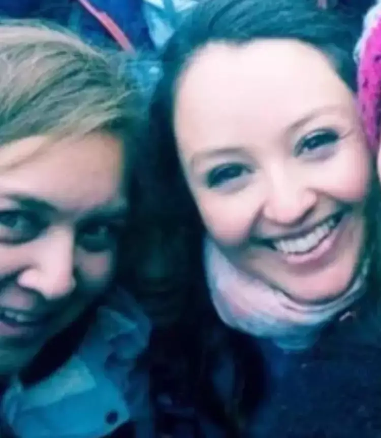 Photo of six friends taking a selfie leaves people creeped out over 'seventh face'