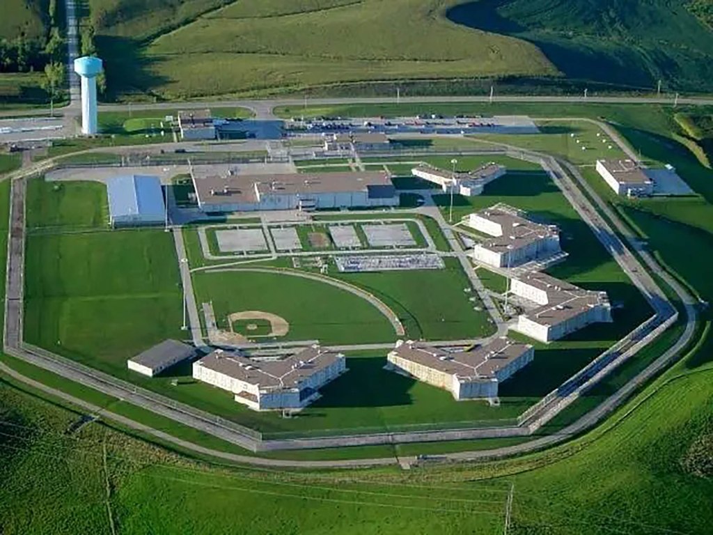 15 people rushed to hospital after possible ‘chemical exposure’ triggers chaotic scene at Iowa prison
