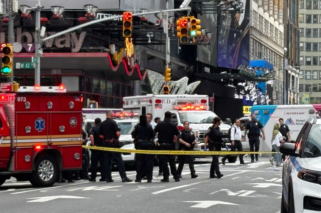 Victim stabbed to death in Times Square rampage was VP at Bank of America, just celebrated 2nd wedding anniversary