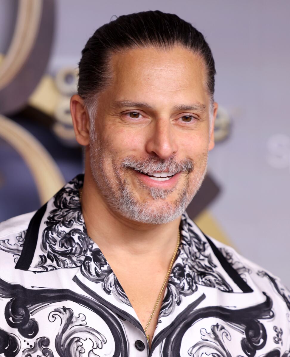 Joe Manganiello shares rare glimpse at mystery illness battle with heartbreaking hospital pics