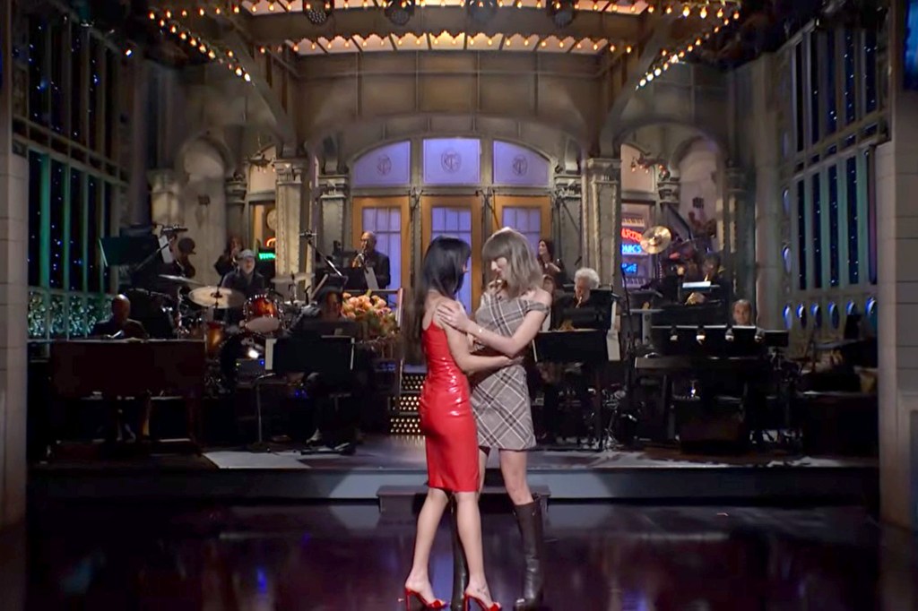 Taylor Swift crashes Dakota Johnson’s ‘SNL’ monologue: ‘My literal therapist’