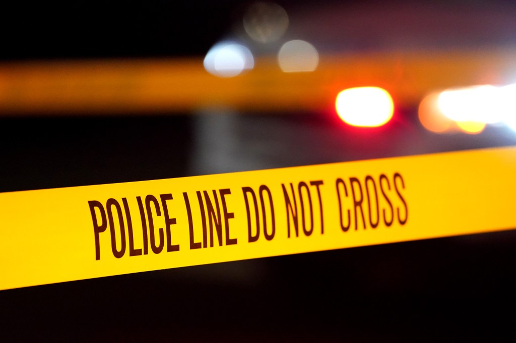 Armed nutjob barricaded himself in NYC apartment after shooting two people: cops