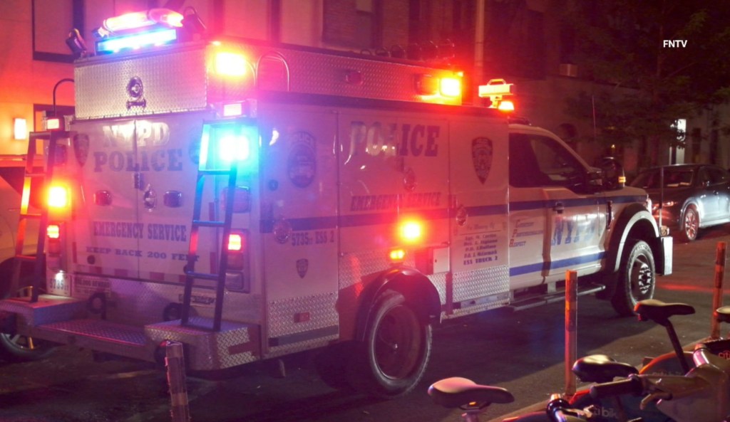 5 mysterious sewer divers emerge out of NYC manhole, continuing bizarre underground spree: cops