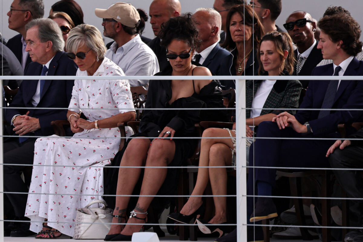 Rihanna claps back at EJ Johnson’s Paris Fashion Week shade with epic 1-word response