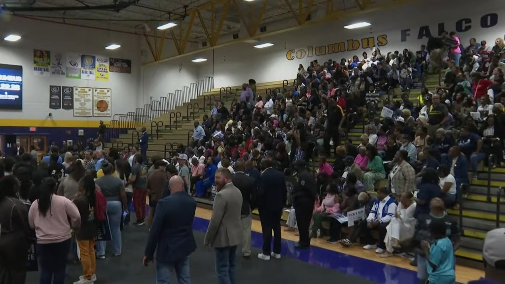 Kamala Harris gets crickets from Mississippi rally crowd after butchering motivational quote: ‘Let me repeat that’