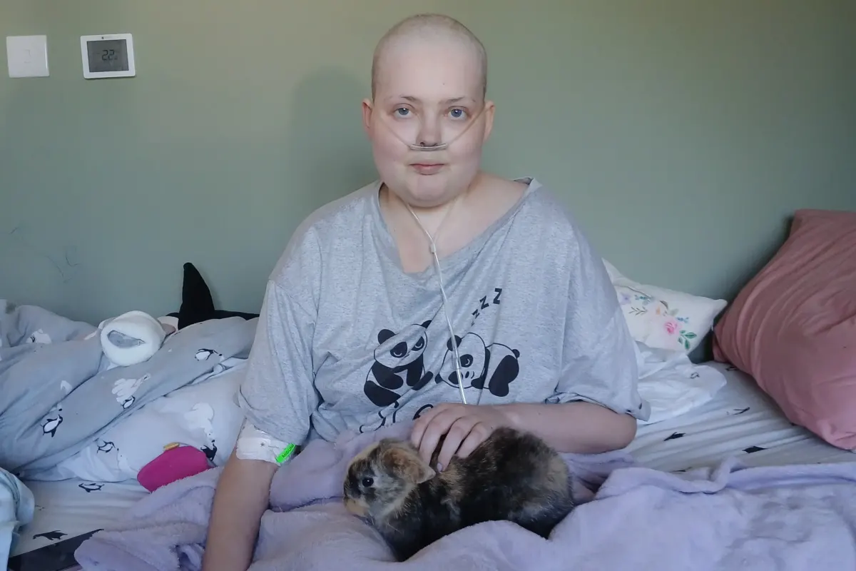 Teen girl, 19, dies just days after birthday as cancer symptom was dismissed as 'hormone problems'
