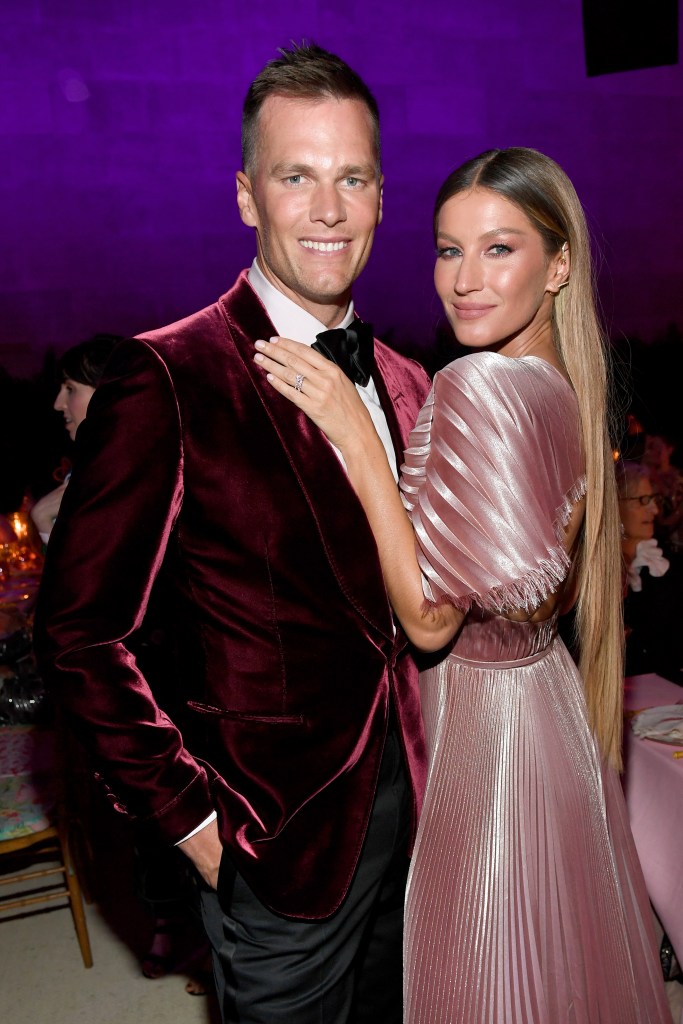 Tom Brady dating supermodel Candice Swanepoel: report