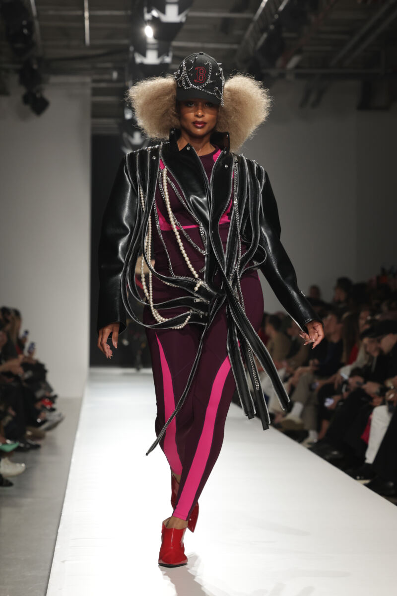 Pregnant Ciara bares growing baby bump while strutting Paris Fashion Week runway