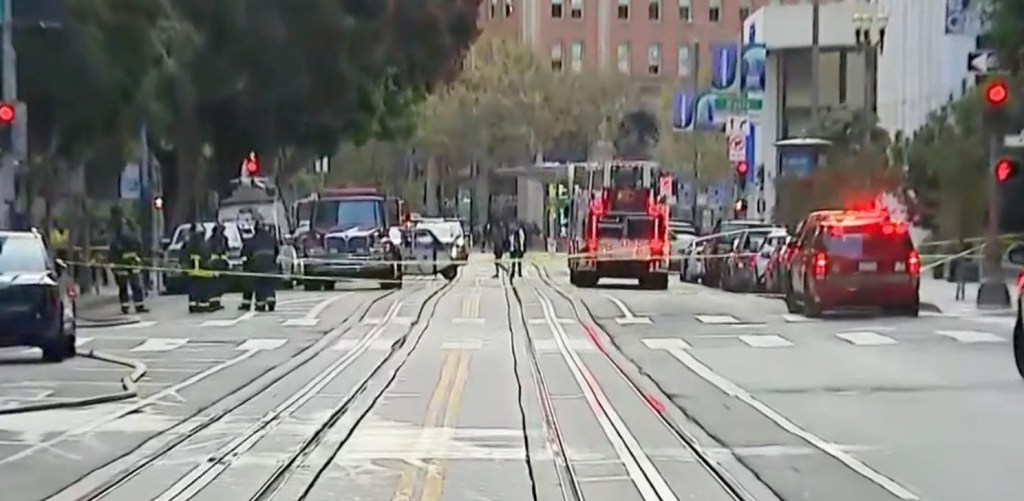 Chaos as four underground vaults erupt under San Francisco sparking mass power shut-off, shelter in place