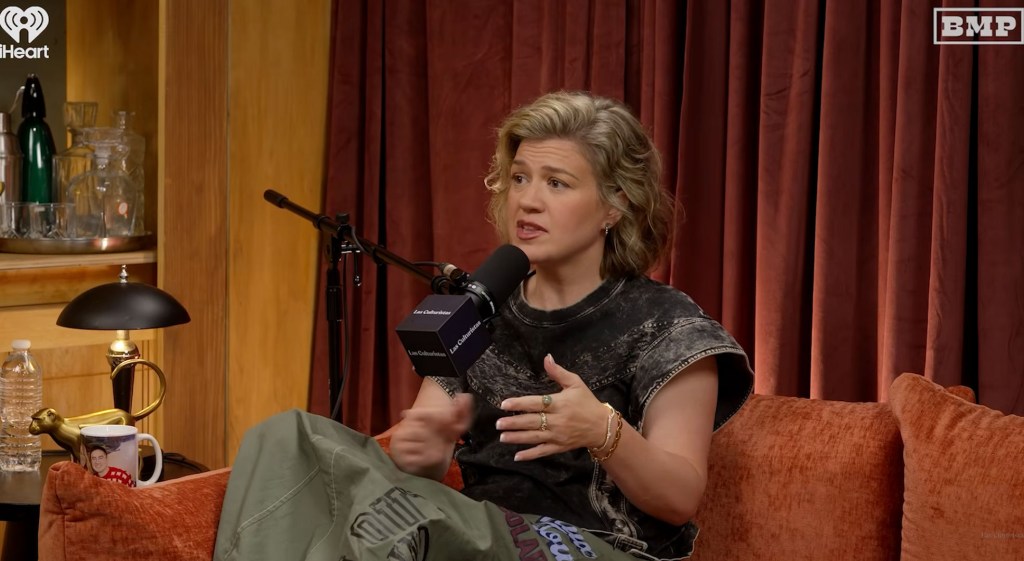 Kelly Clarkson breaks down her decision not to date after ex Brandon Blackstock’s death