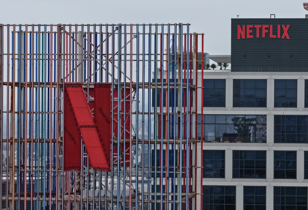 Netflix fires 1,000 workers as it struggles to keep audiences watching: report
