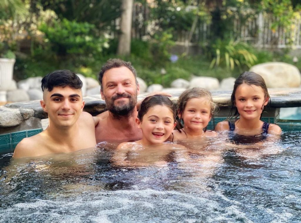 Brian Austin Green explains absence from ‘DWTS’ audience as fiancée Sharna Burgess competes
