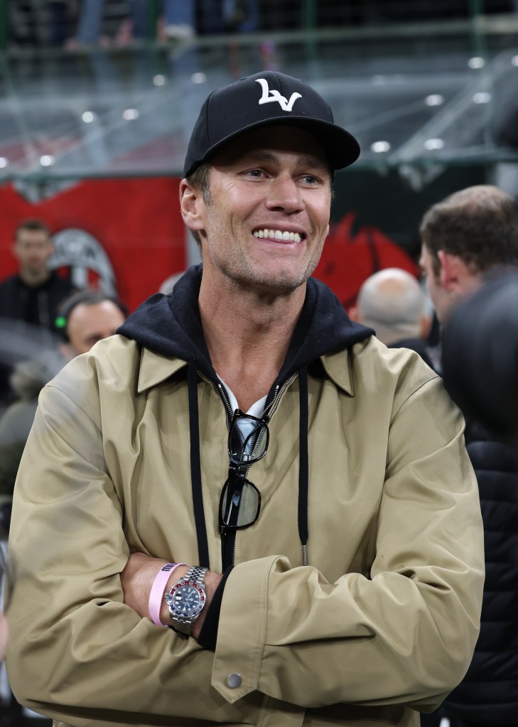 Tom Brady whips out another jaw-dropping $500K watch from his collection for Lions vs. Packers game