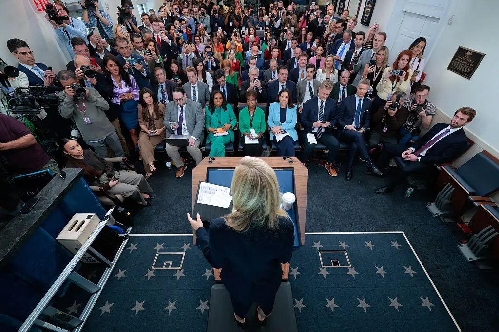 Trump's press secretary Katie Zacharia says where she passed the bar exam and sparks mass confusion