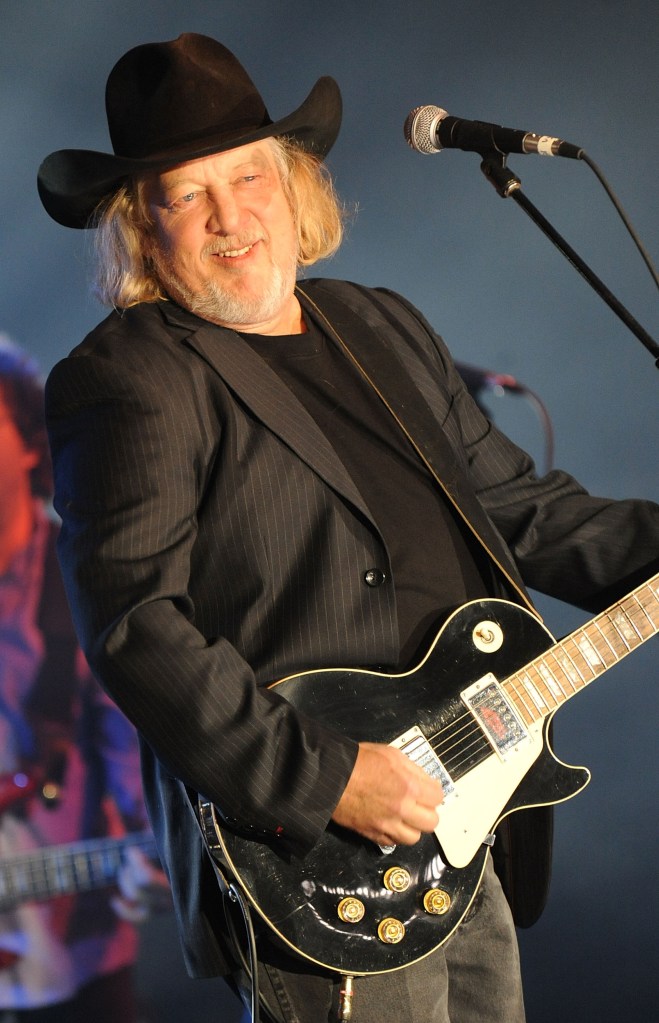 John Anderson enjoyed final public outing with Tim McGraw, other country legends before death at 71