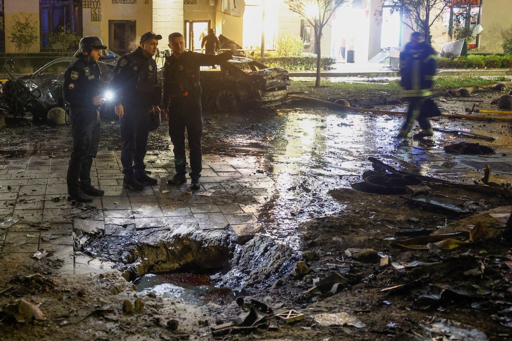 Ukraine got no warning about latest Russian strikes on Kyiv, Zelensky says after report Trump threatened intel cut-off