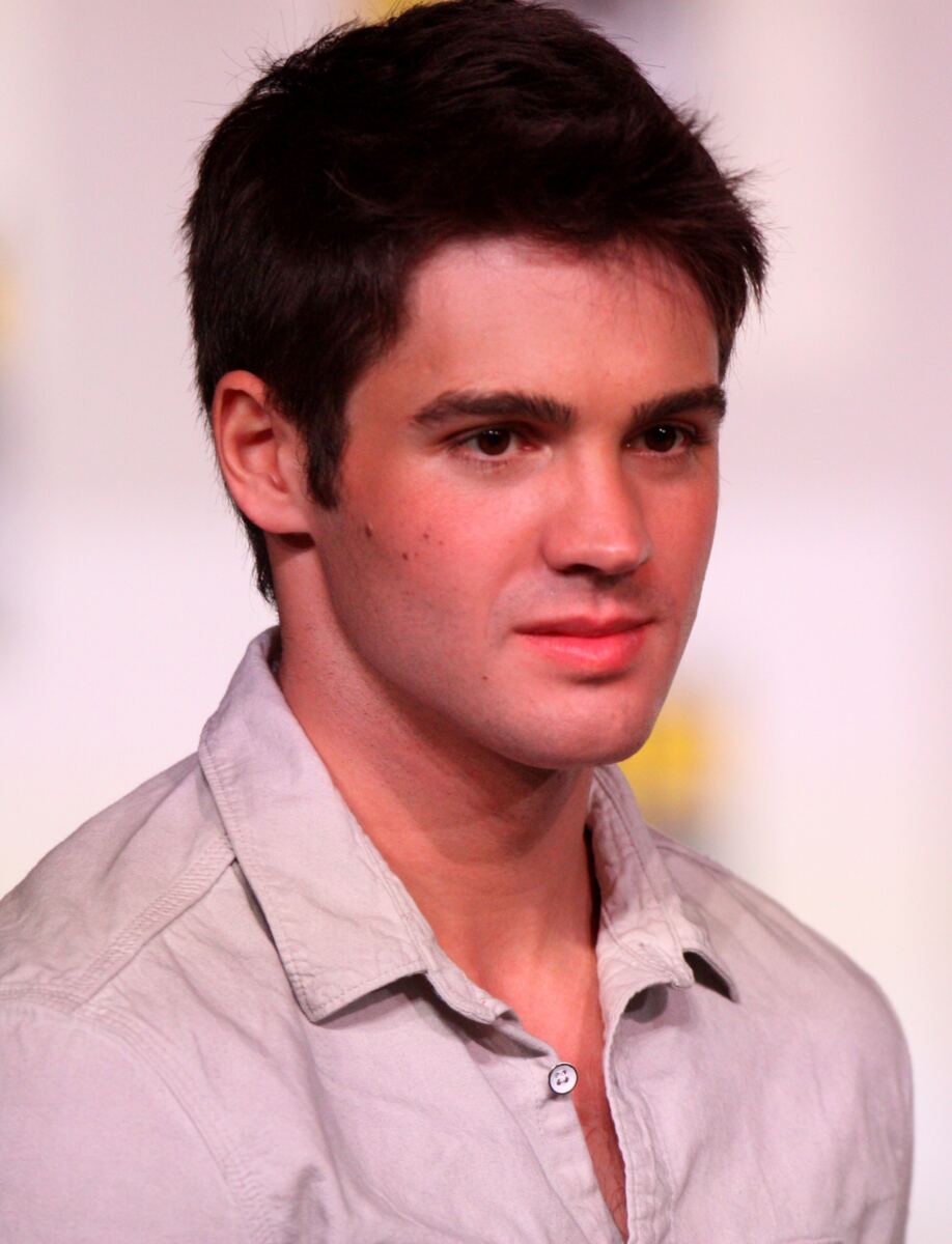 Vampire Diaries star Steven R. McQueen makes rare public appearance after seven years