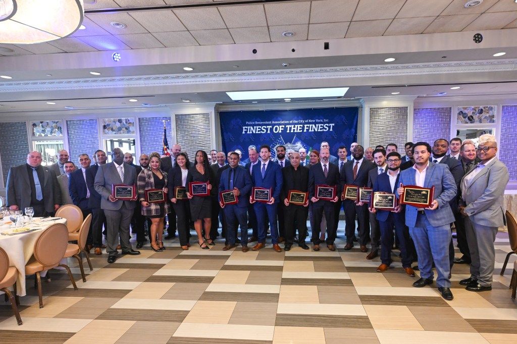 Cop who tackled Gracie Mansion ‘bomber’ among heroes honored at PBA’s ‘Finest of the Finest’
