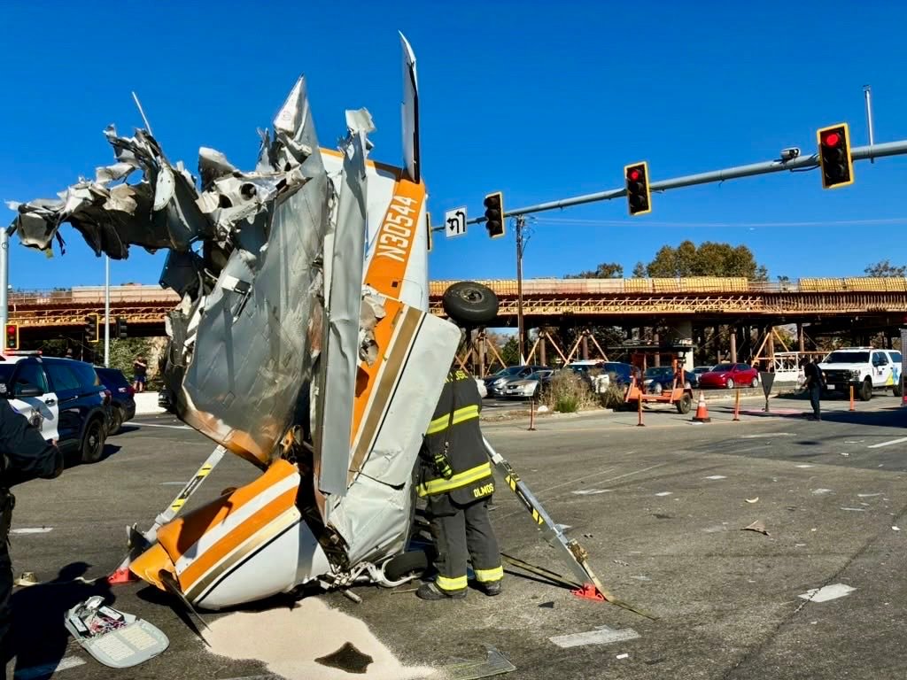 Plane crashes on busy California highway
