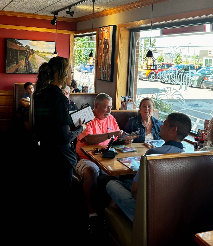 Applebee’s accused of stealing tips after customer’s gratuity doesn’t add up