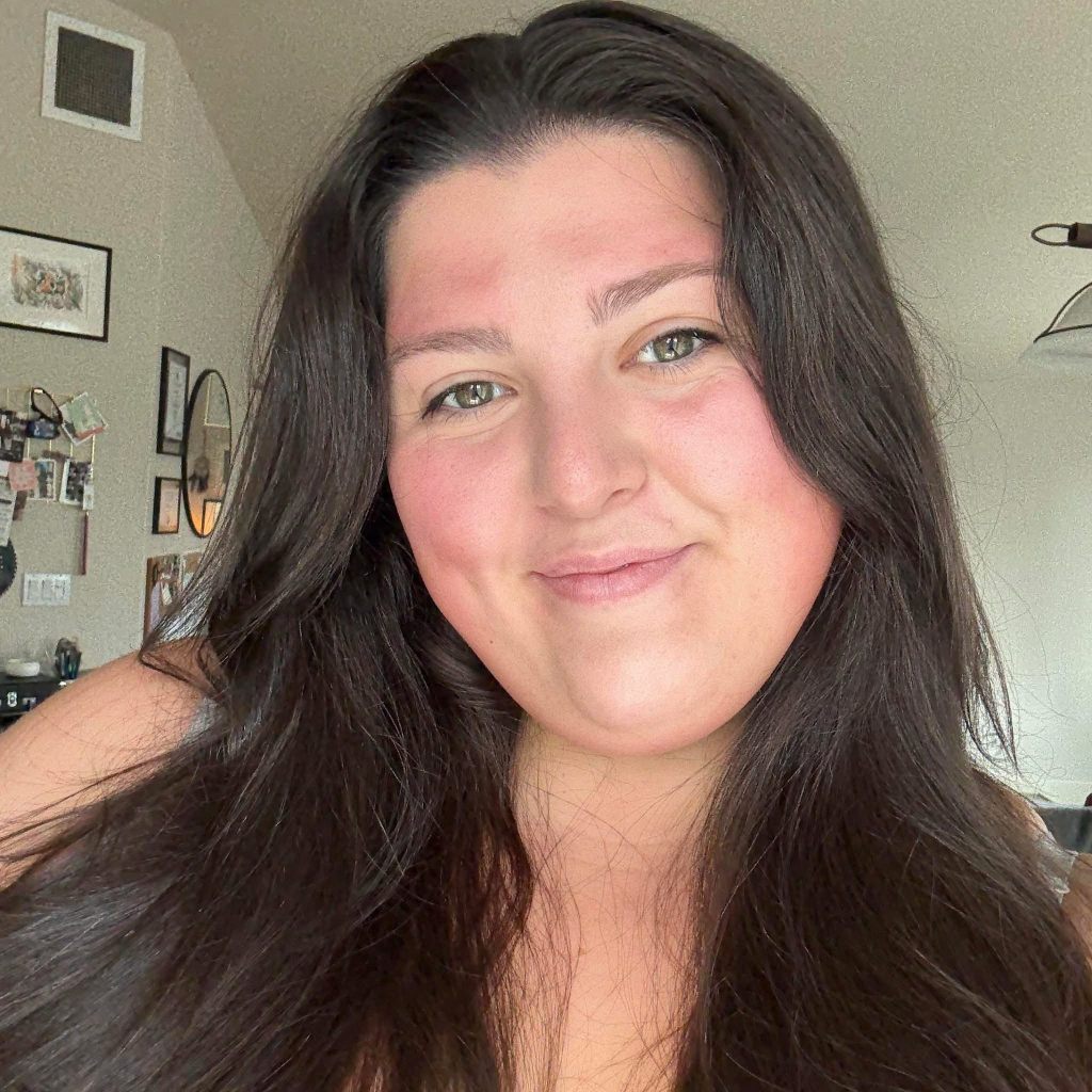 Teacher, 25, killed by Oregon school shooter ID’d as volleyball coach Megan Lambert: ‘She lit up the room’