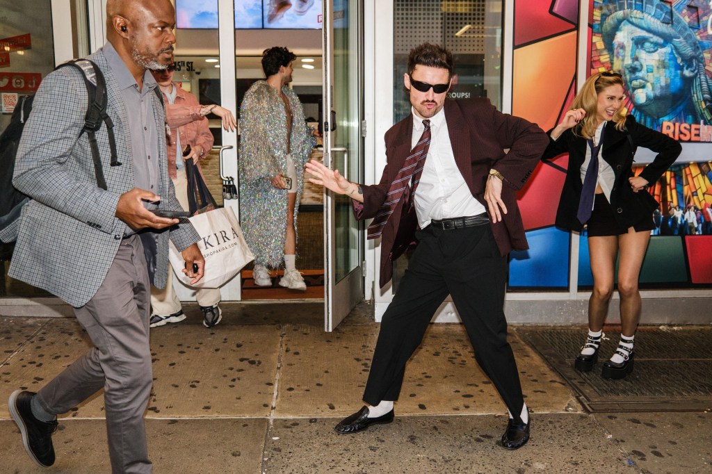 Harry Styles look-alikes compete for MSG tix in vibes-heavy doppelgänger contest
