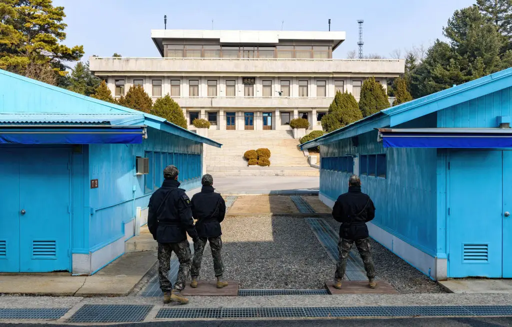 North Korea issues new tactic as guns are pointed towards the border with a chilling message to the US