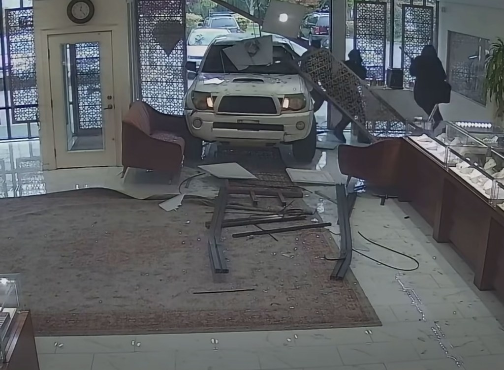 Jewelry store owner shoots at would-be thieves after truck smashes into business