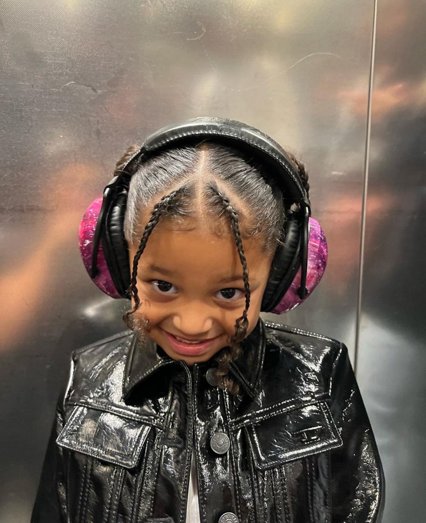 Fans praise Kylie Jenner for teaching daughter Stormi, 8, to embrace her natural hair: ‘So beautiful’