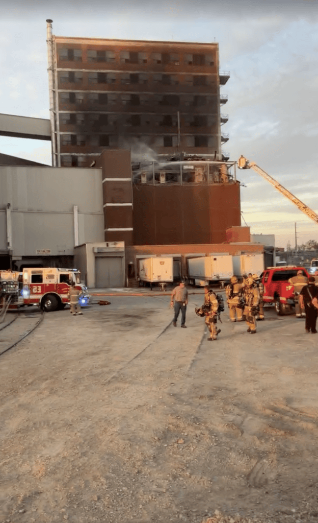 Iowa Quaker Oats plant — the world’s largest of its kind — explodes into massive fireball