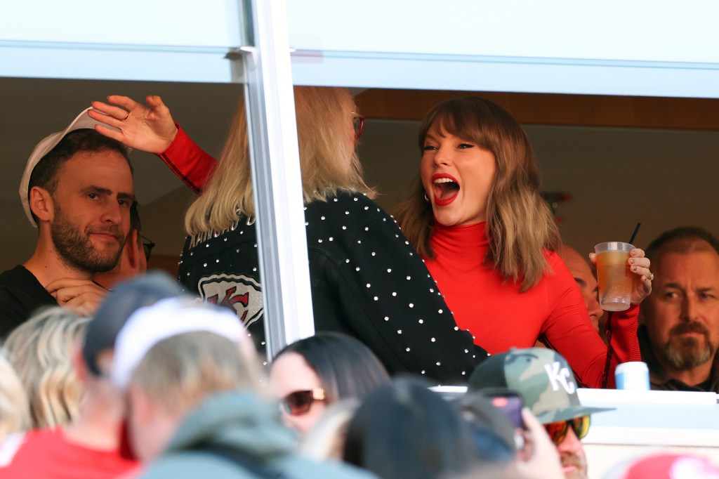 Taylor Swift hangs with Caitlin Clark, Este Haim as husband Travis Kelce’s Chiefs take on Chargers
