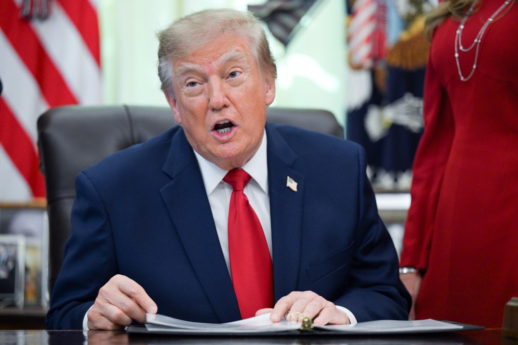 Vance, Trump to offer up to $30K bounty for tips that convict fraudsters