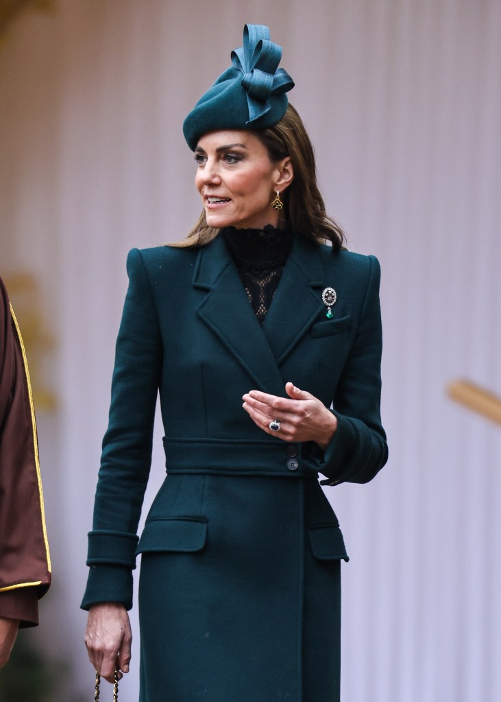 Kate Middleton glows in yellow keyhole gown and tiara at state banquet