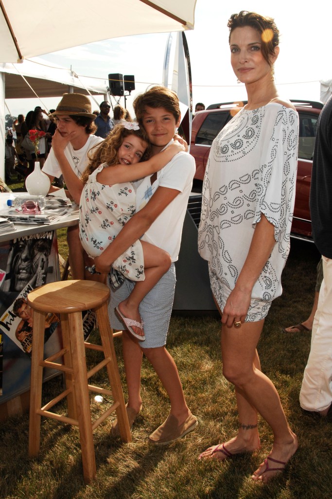 Lily Brant is the spitting image of mom Stephanie Seymour in her Alaïa runway debut