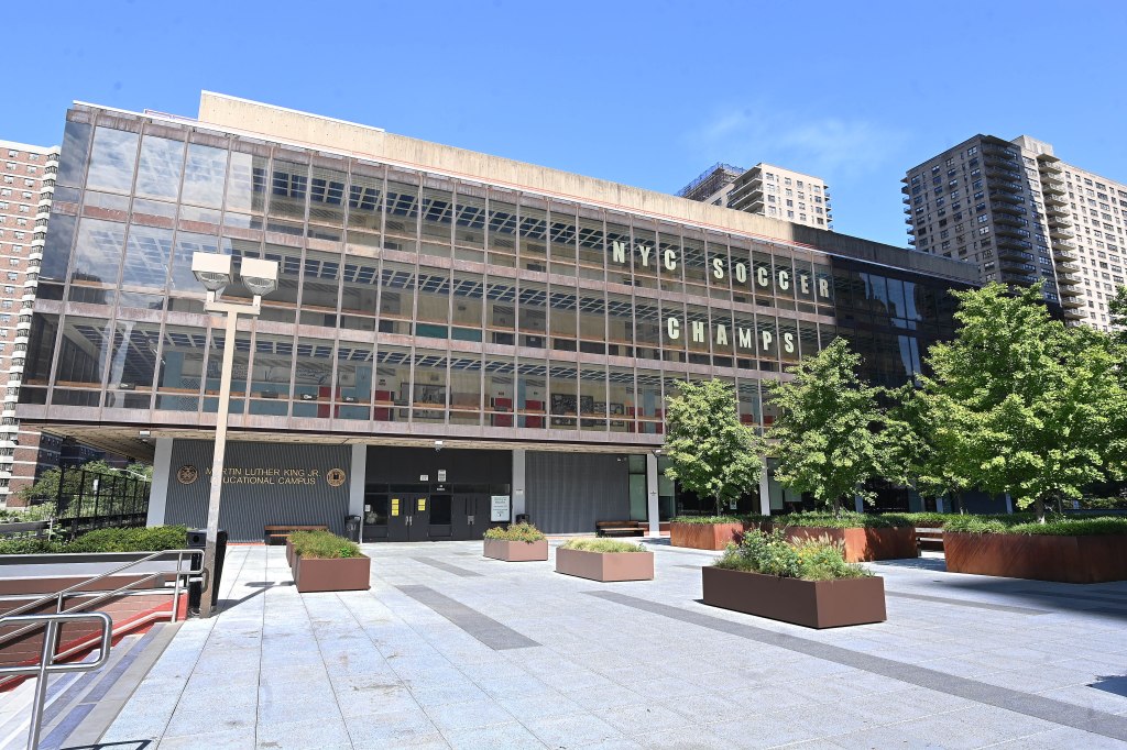 NYC public school principal showered her baby daddy-staffer with OT, probe unveils