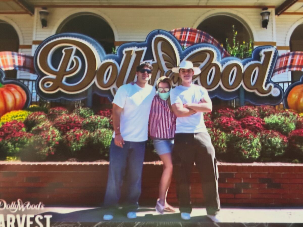 Britney Spears brings sons Sean and Jayden to Dollywood: ‘Family outing!’