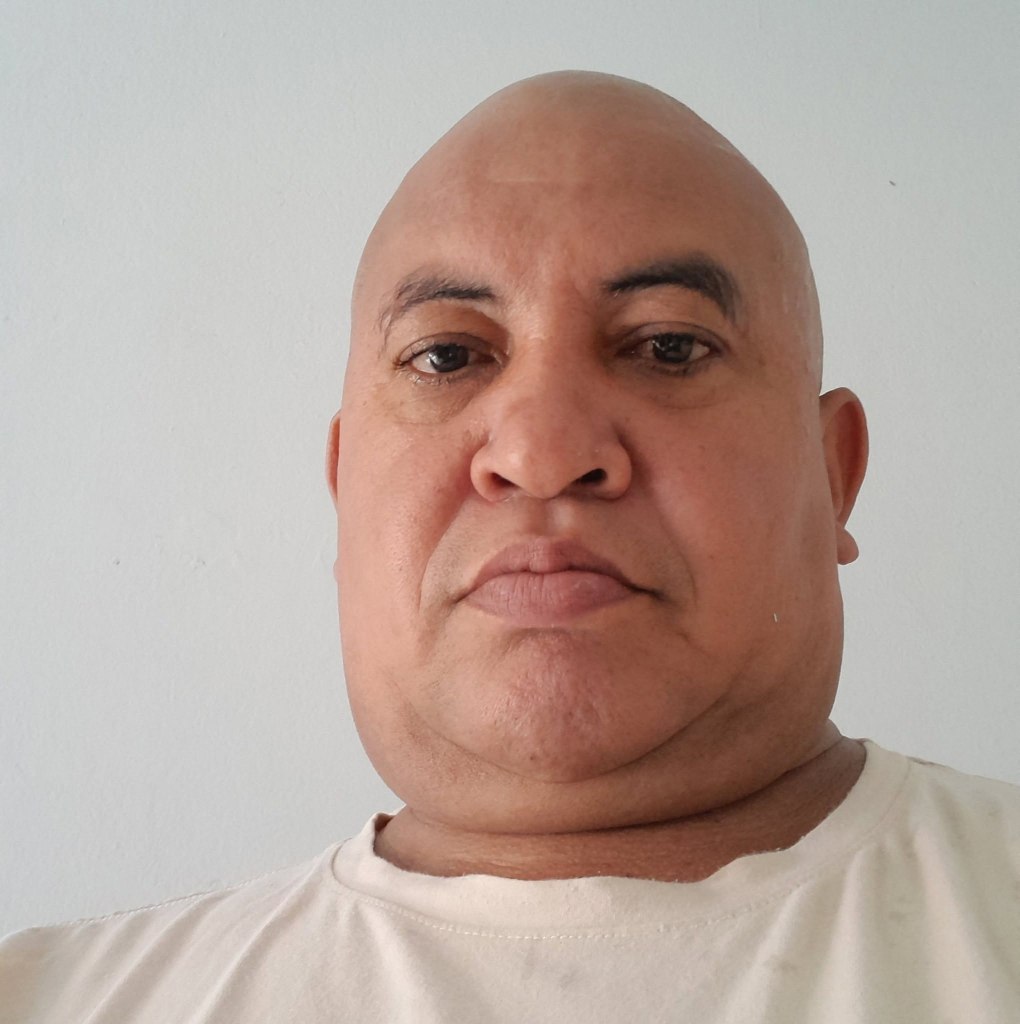 Bricklayer, 49, travels 1,200 miles for dream girl — only to discover she’s AI-generated
