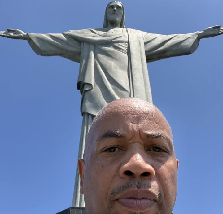 Carl Heastie parties in Rio with high-profile NY lobbyist, ex-Dallas Cowboy — but no one will admit who paid