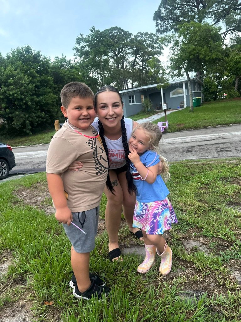 Mother picking up 2 kids from ex finds them all shot dead in suspected murder-suicide