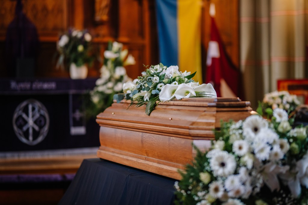 Horrified daughter says South Carolina funeral home put stranger in her mom’s casket: lawsuit