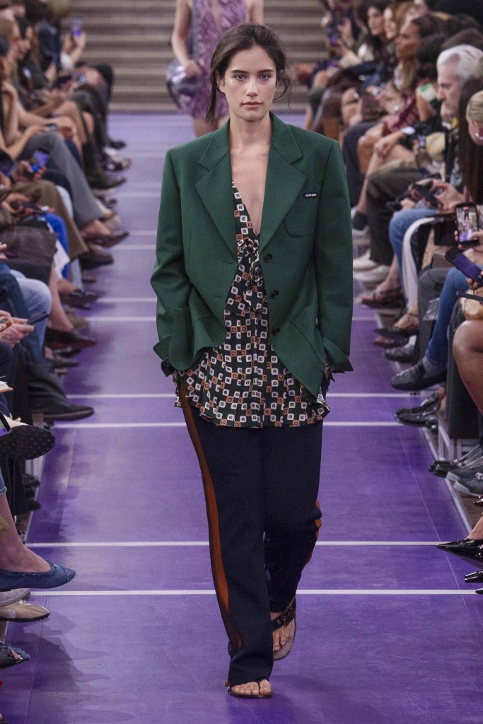 John Travolta’s daughter Ella Bleu makes Paris Fashion Week runway debut