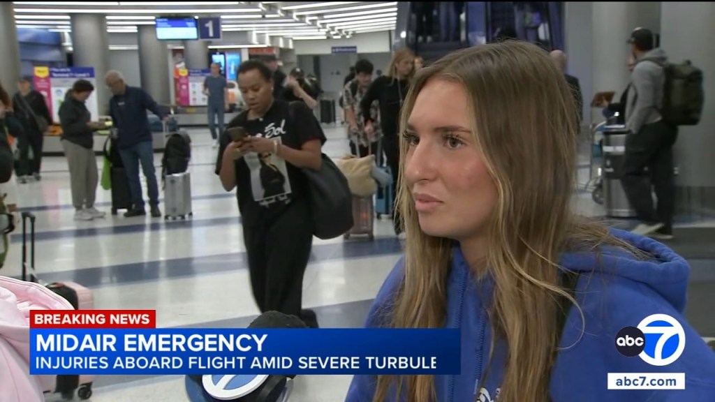 At least four injured as massive turbulence rocks United flight from Hawaii to LAX: ‘Just suddenly dropped’