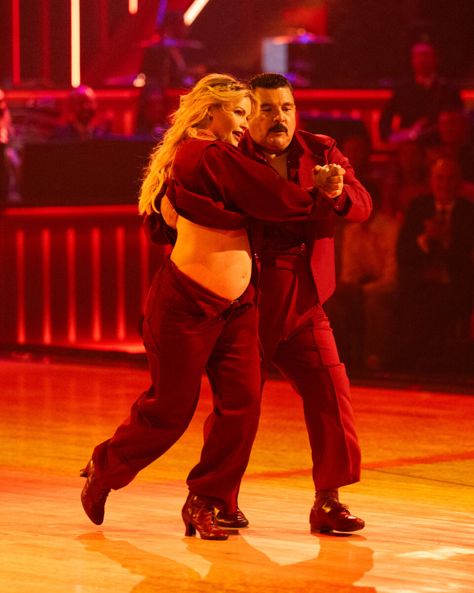 ‘DWTS’ judge Carrie Ann Inaba criticizes pro Jenna Johnson in tense exchange during live show